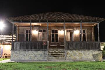 Фото номера Люкс, вид на сад Отель Sazano Wine Cellar &amp; Hotel г. Sazano 4